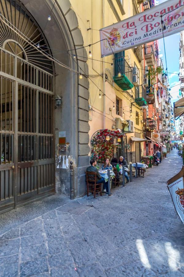 Апартаменты Umberto'S Nest At Toledo Неаполь Экстерьер фото